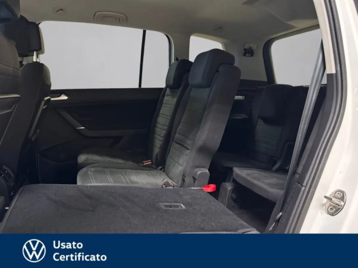 Volkswagen Touran usata a Vicenza (12)
