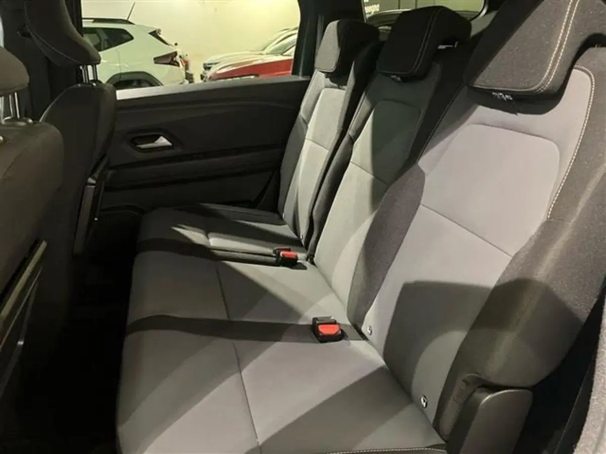 Dacia Jogger usata a Como (12)