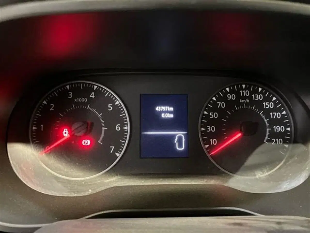 Dacia Duster usata a Como (13)