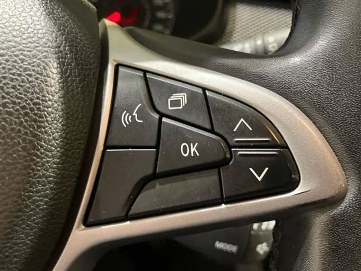Dacia Sandero usata a Como (18)
