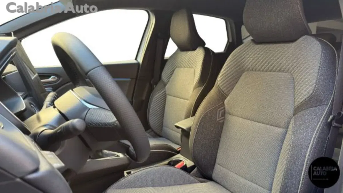 Renault Captur nuova a Reggio Calabria (11)