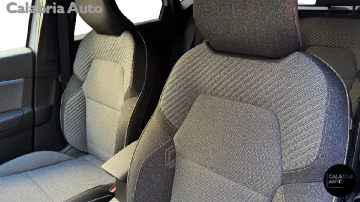 Renault Captur nuova a Reggio Calabria (13)