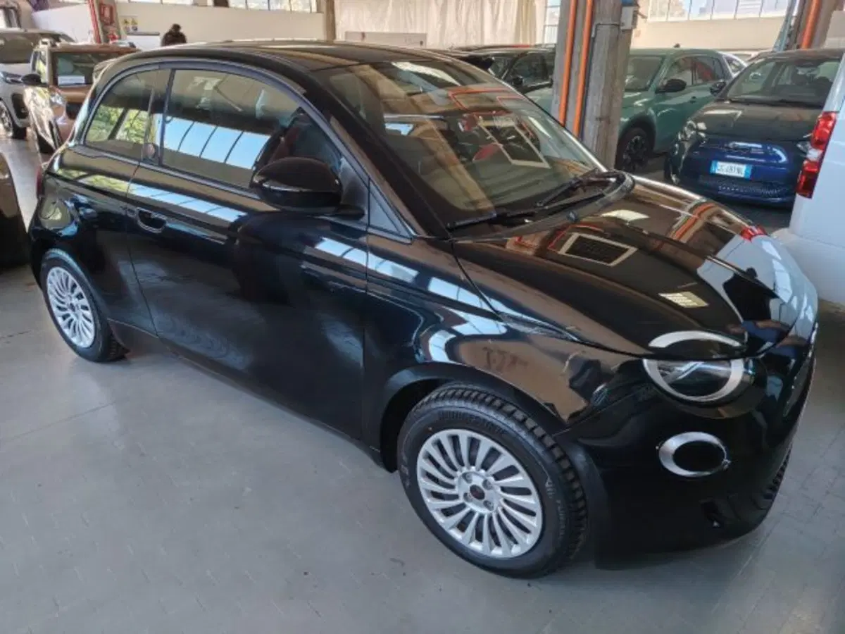 Fiat 500e usata a Forlì-Cesena (8)