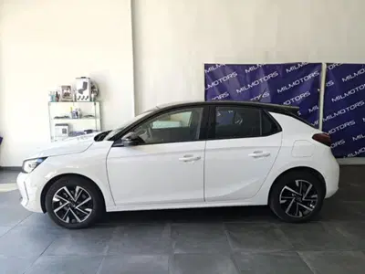 Opel Corsa 1.2 100 CV del 2024 usata a Messina