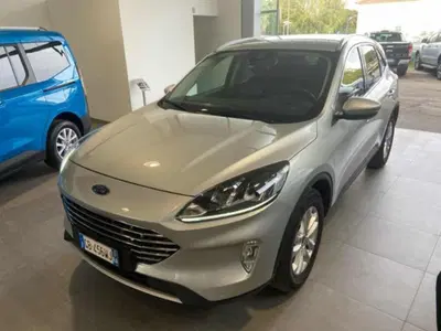 Ford Kuga 1.5 EcoBlue 120 CV 2WD Titanium del 2020 usata a Imola