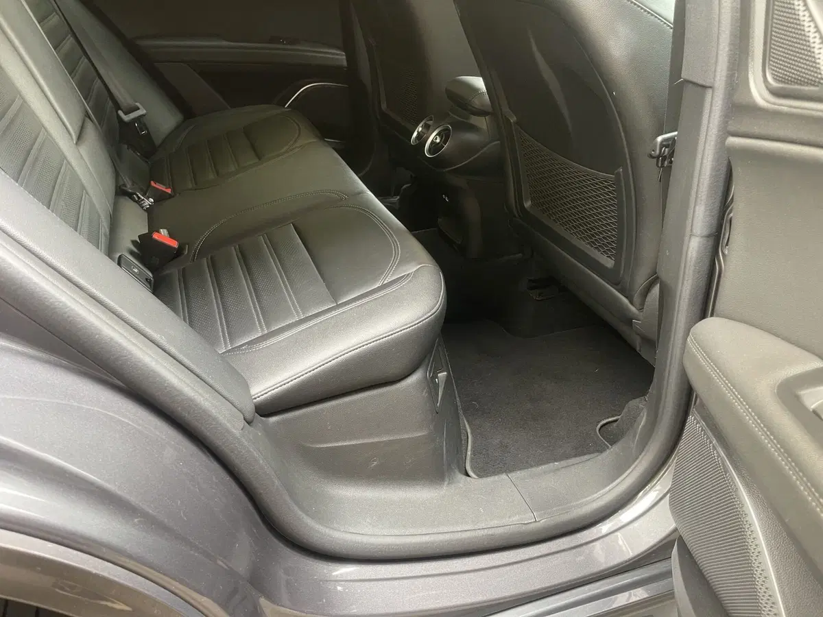 Alfa Romeo Stelvio usata a Bologna (18)