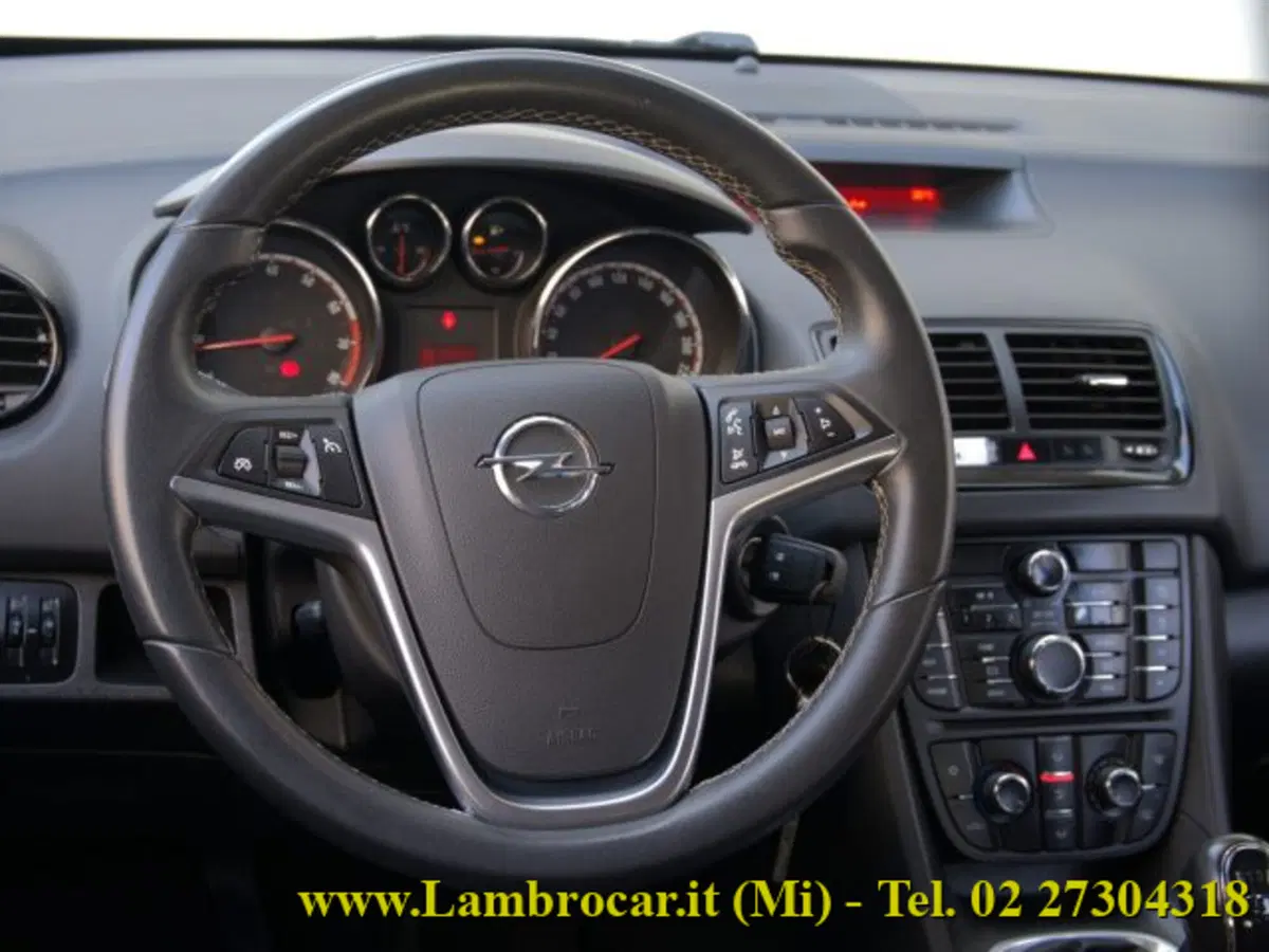 Opel Meriva usata a Milano (6)