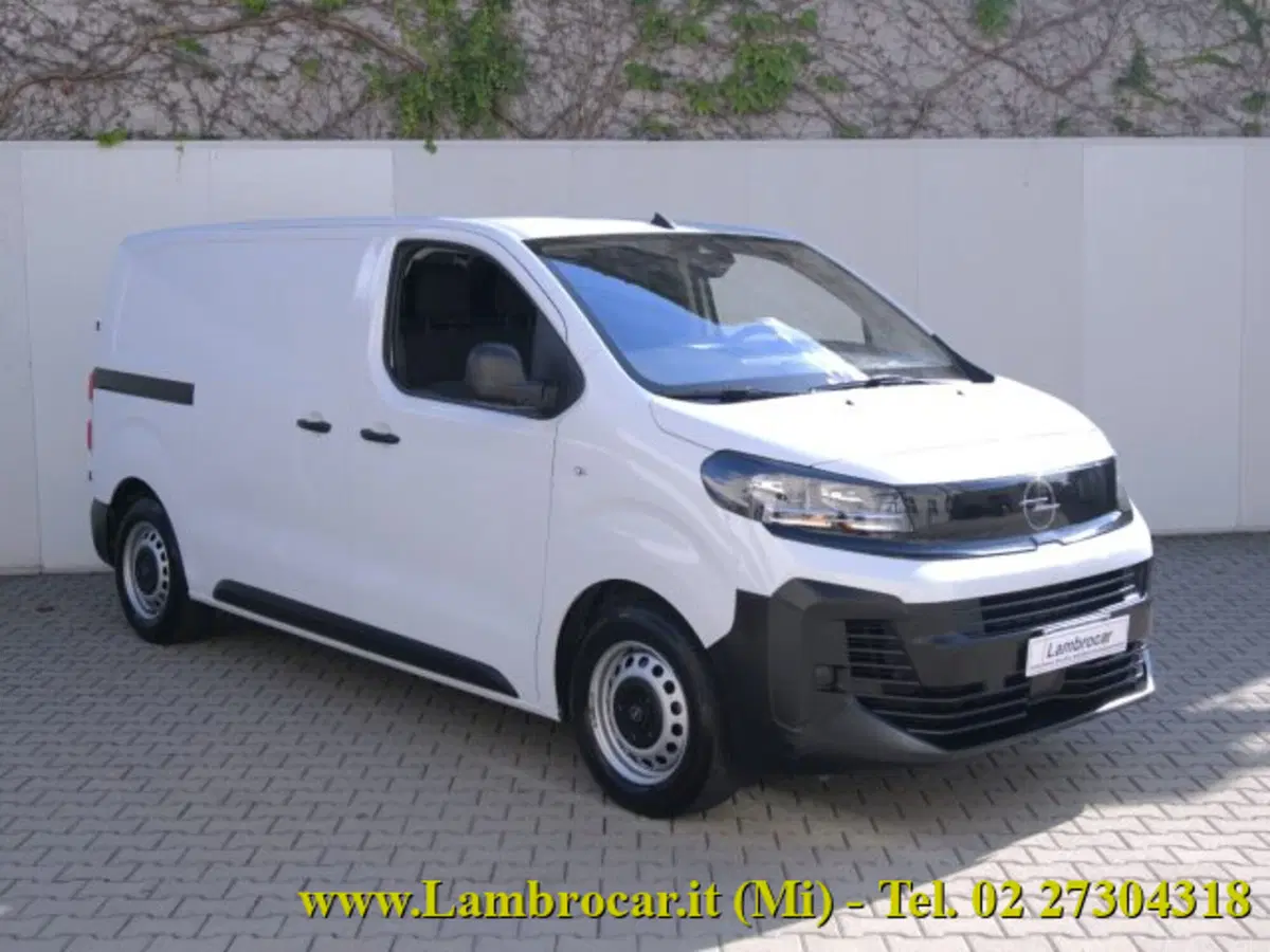Opel Vivaro Furgone usata a Milano