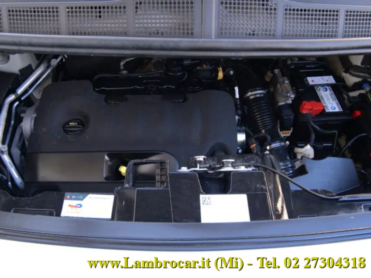 Opel Vivaro Furgone usata a Milano (12)