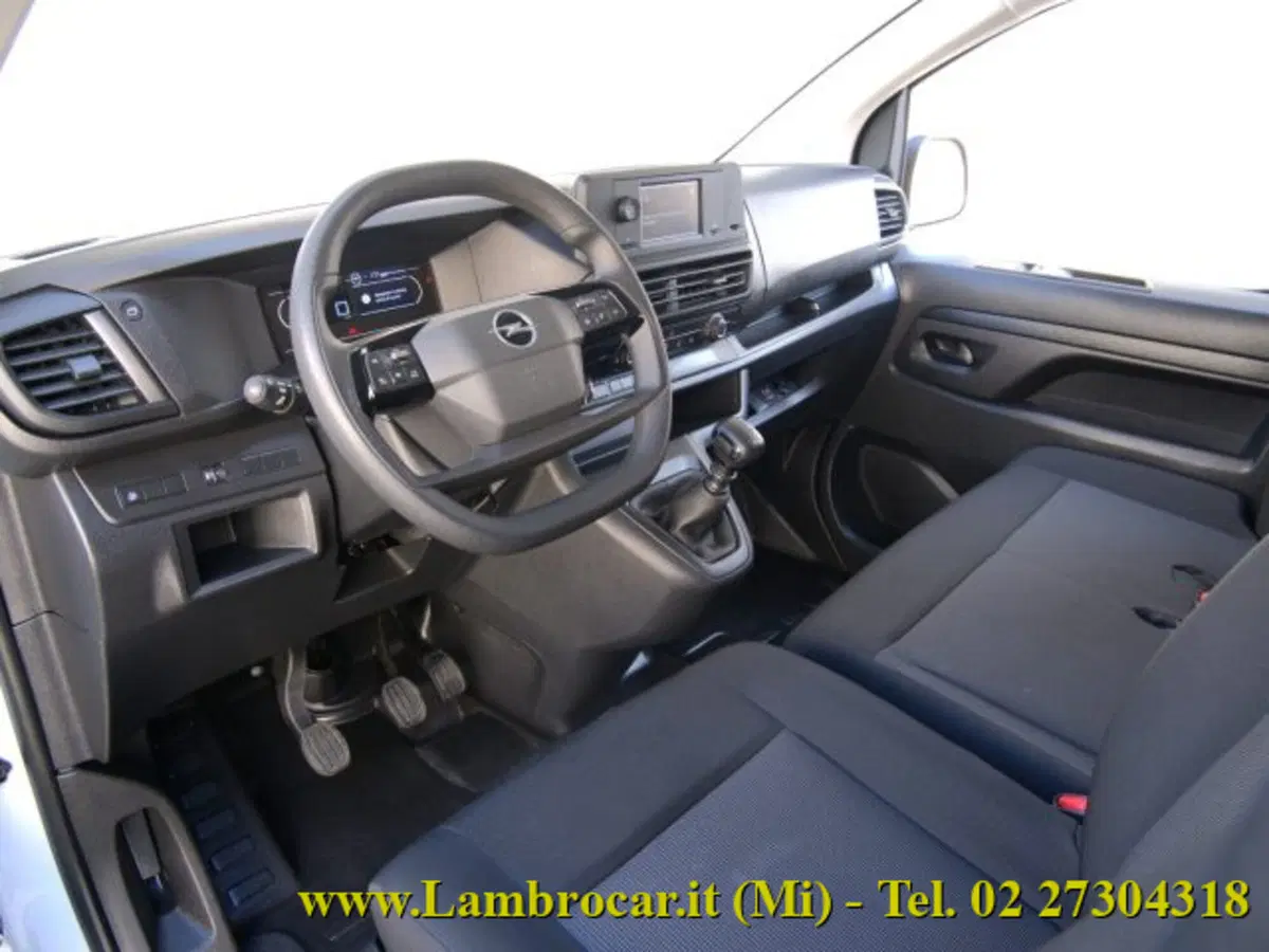 Opel Vivaro Furgone usata a Milano (2)
