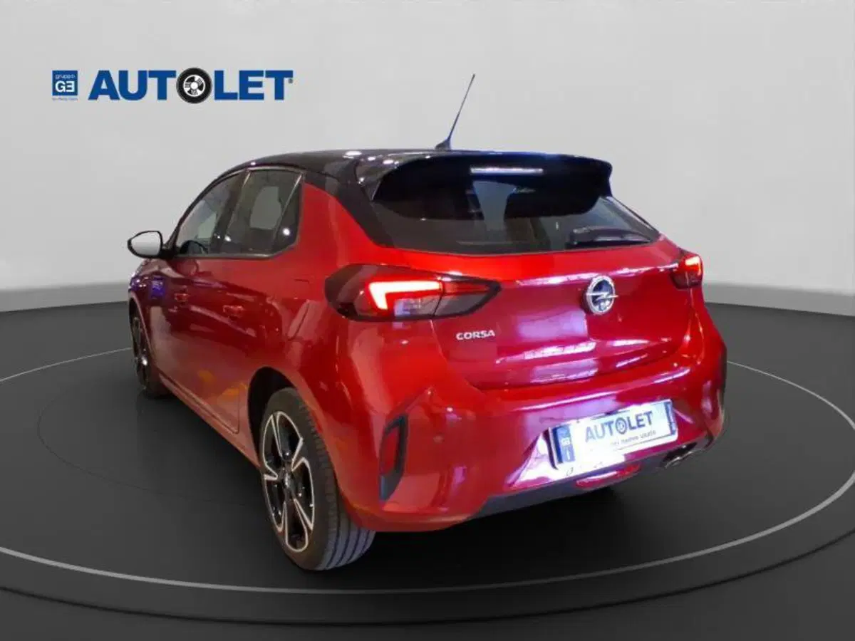 Opel Corsa usata a Genova (8)