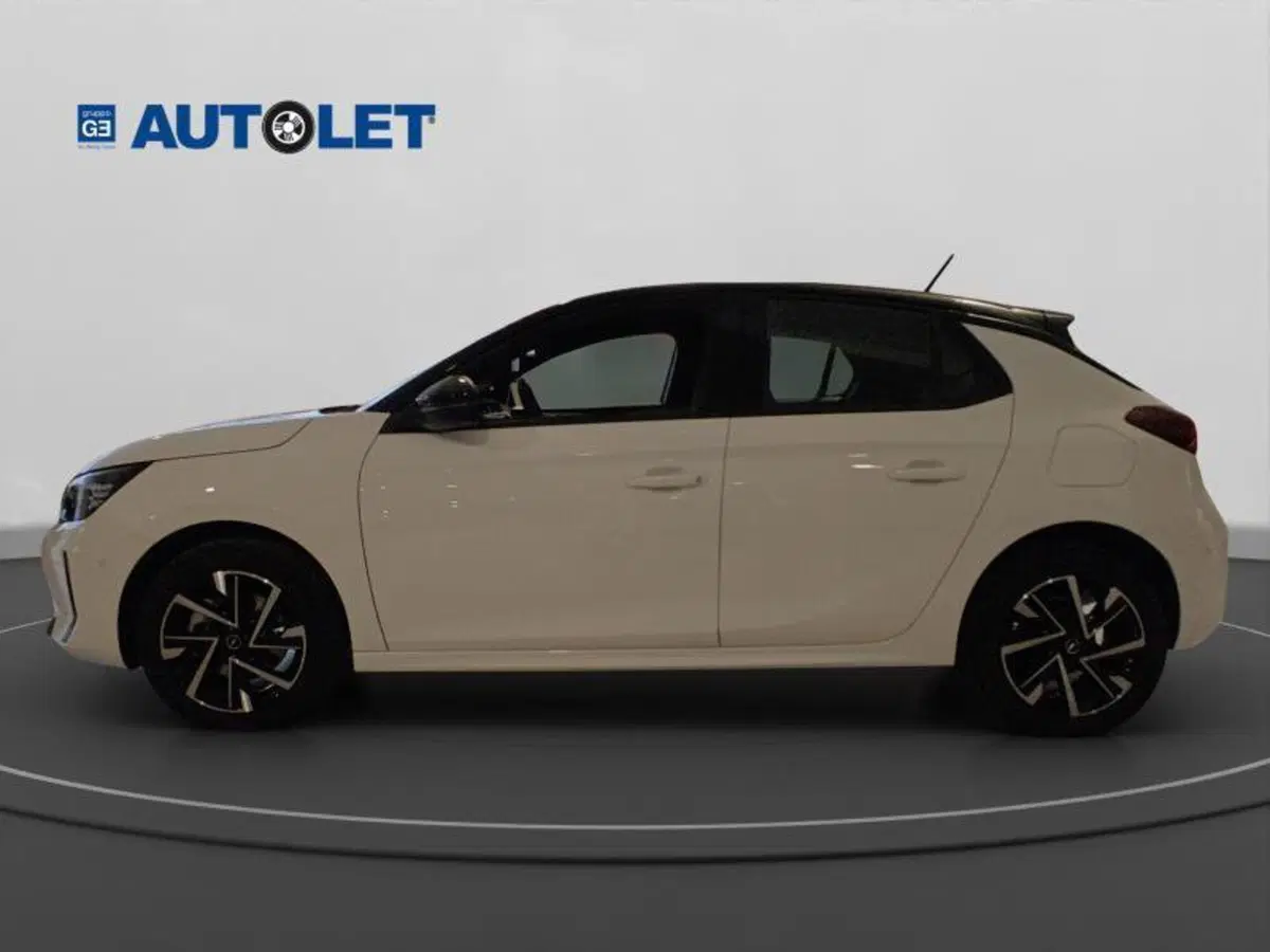Opel Corsa usata a Genova (5)