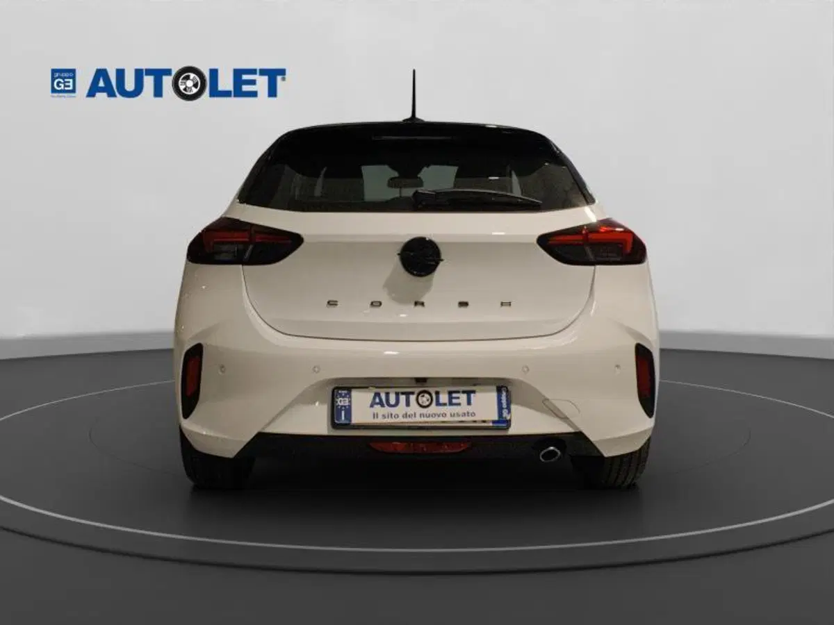 Opel Corsa usata a Genova (6)