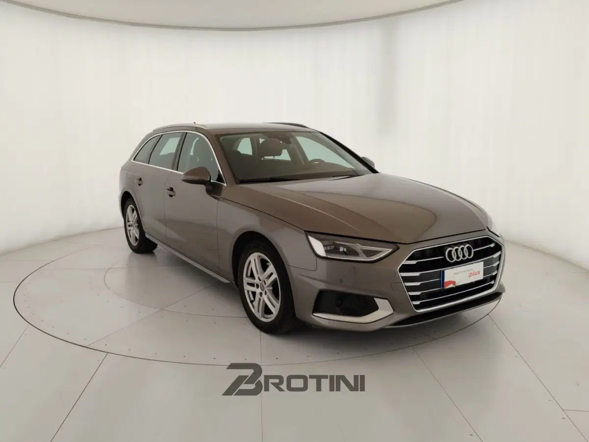 Audi A4 Avant usata a Massa-Carrara (4)