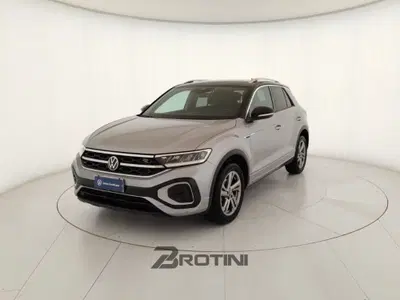 Volkswagen T-Roc 1.0 TSI R-Line del 2023 usata a Massa