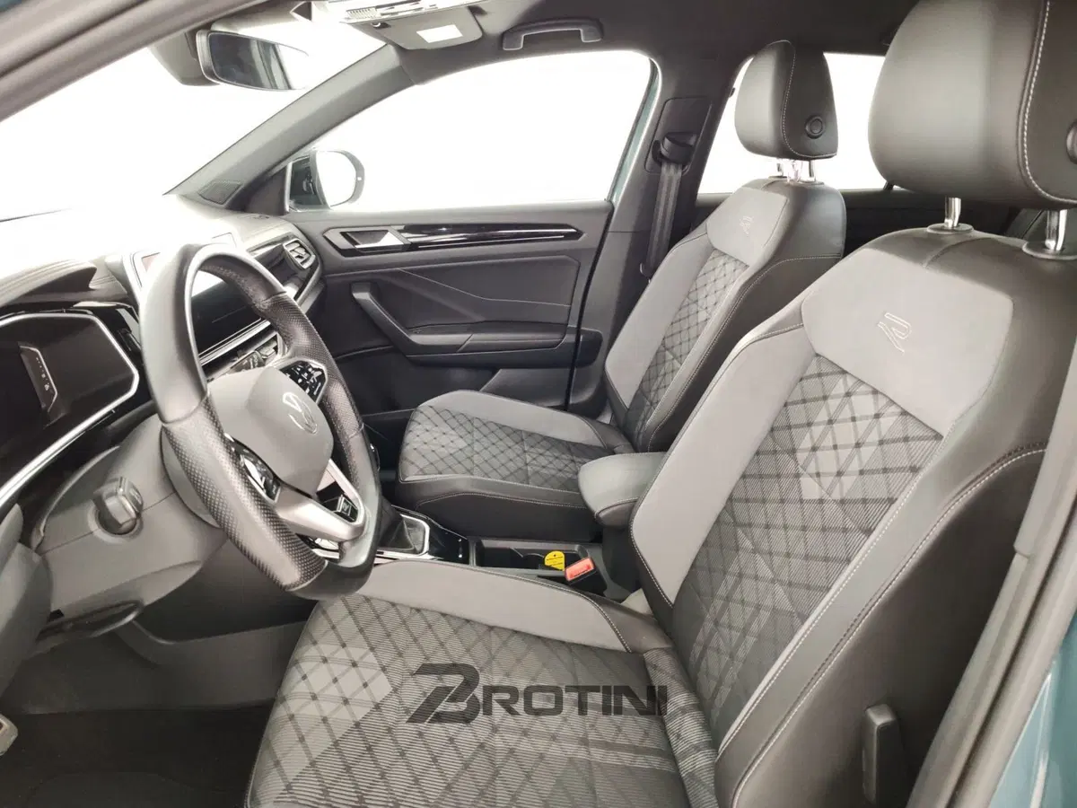 Volkswagen T-Roc usata a Massa-Carrara (7)