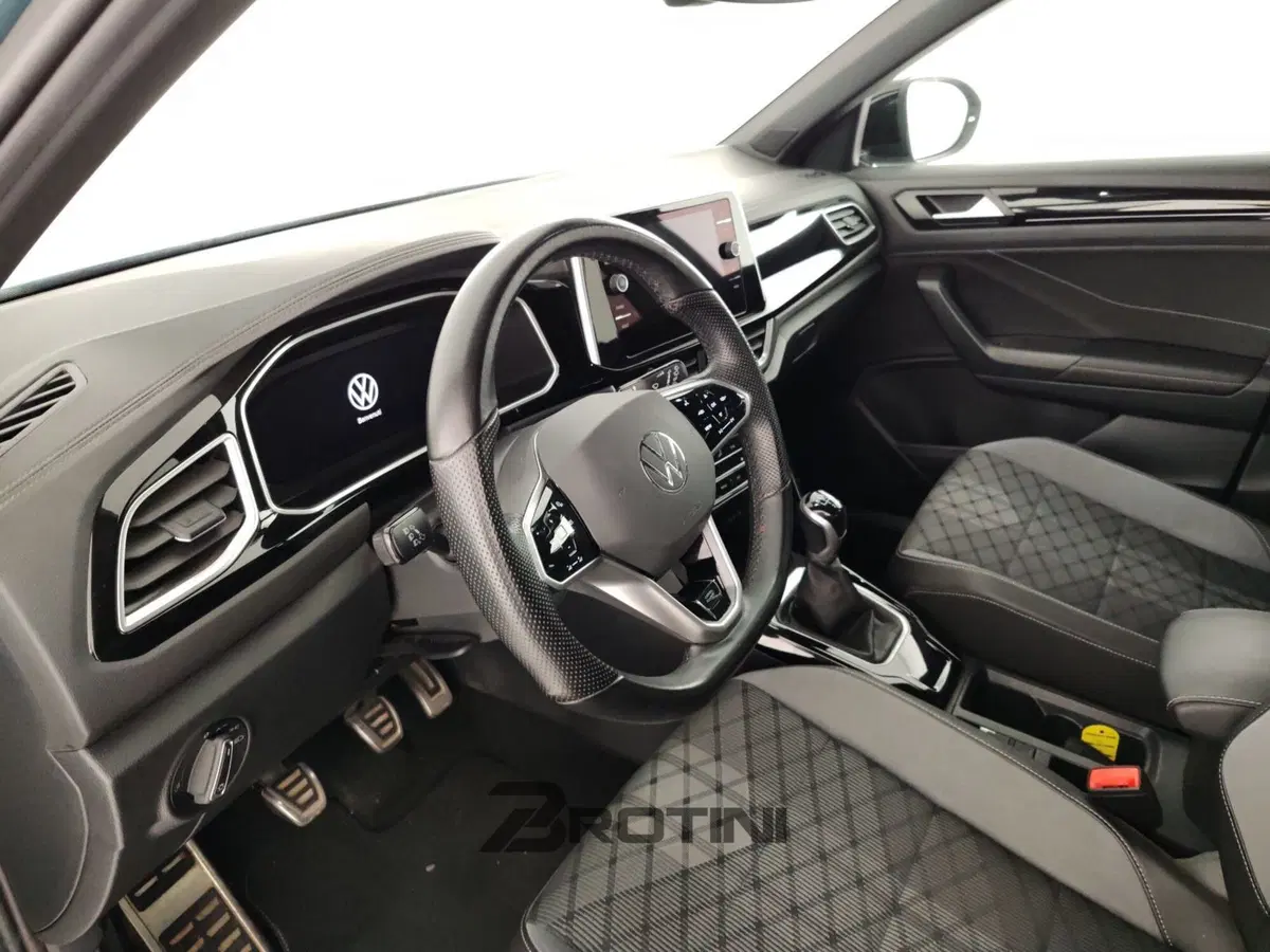 Volkswagen T-Roc usata a Massa-Carrara (8)