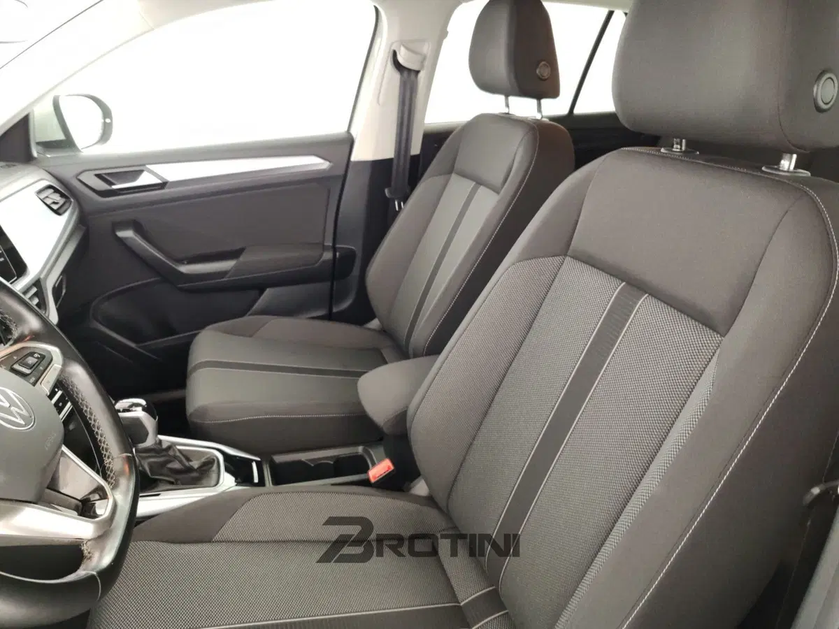 Volkswagen T-Roc usata a Massa-Carrara (9)
