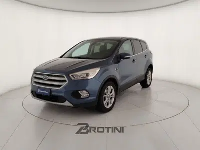 Ford Kuga 1.5 TDCI 120 CV S&S 2WD Powershift Edition del 2019 usata a Massa