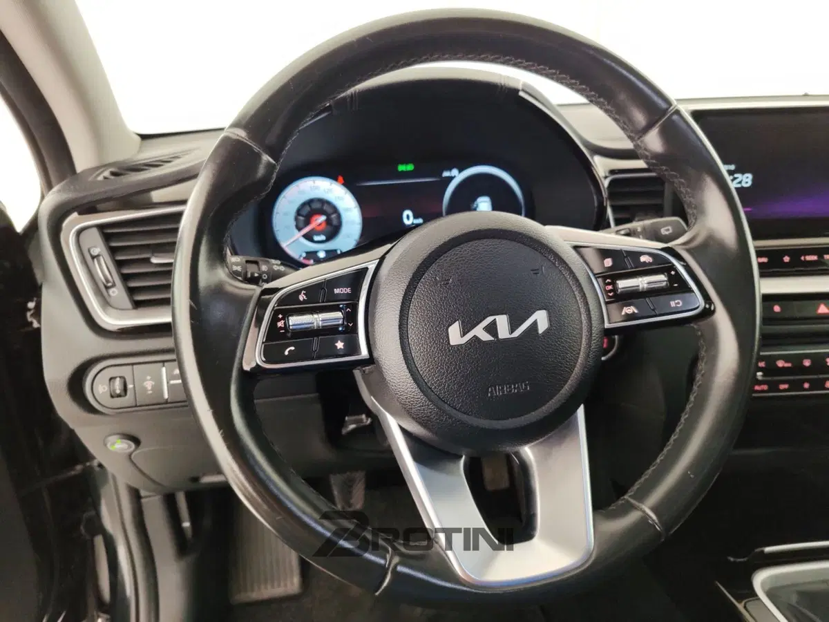 Kia XCeed usata a Massa-Carrara (13)