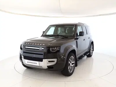 Land Rover Defender 90 3.0d i6 mhev SE awd 200cv auto 6p.ti del 2025 usata a Monza