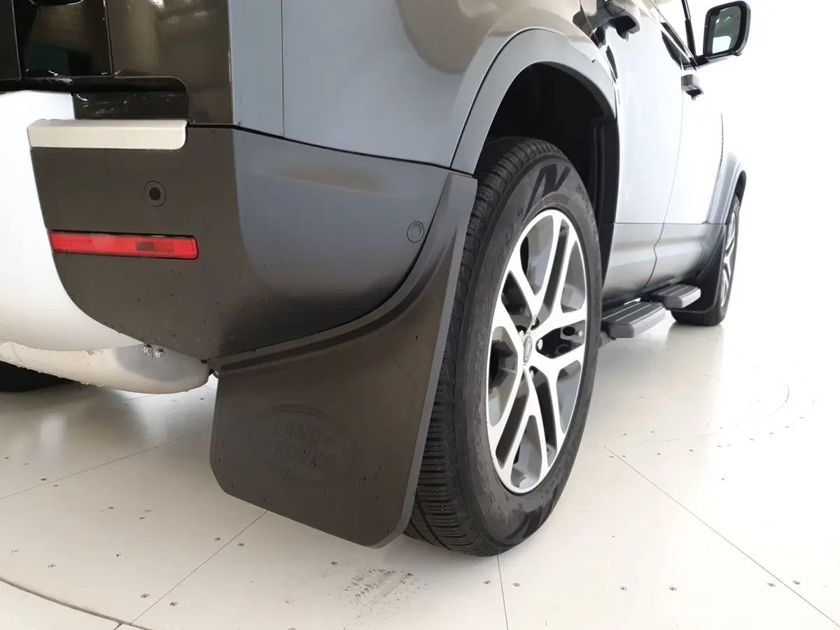 Land Rover Defender usata a Monza e Brianza (11)