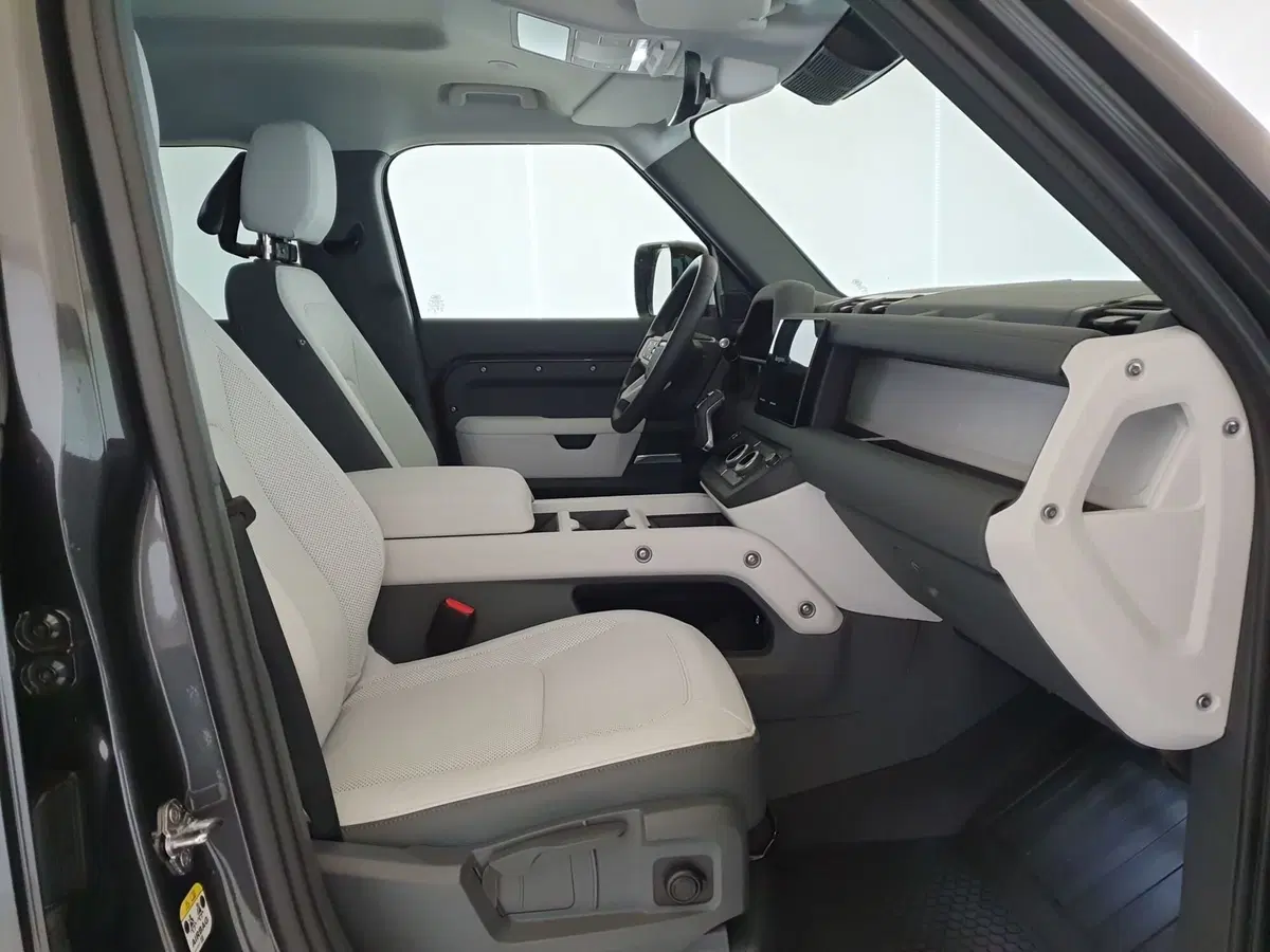Land Rover Defender usata a Monza e Brianza (3)