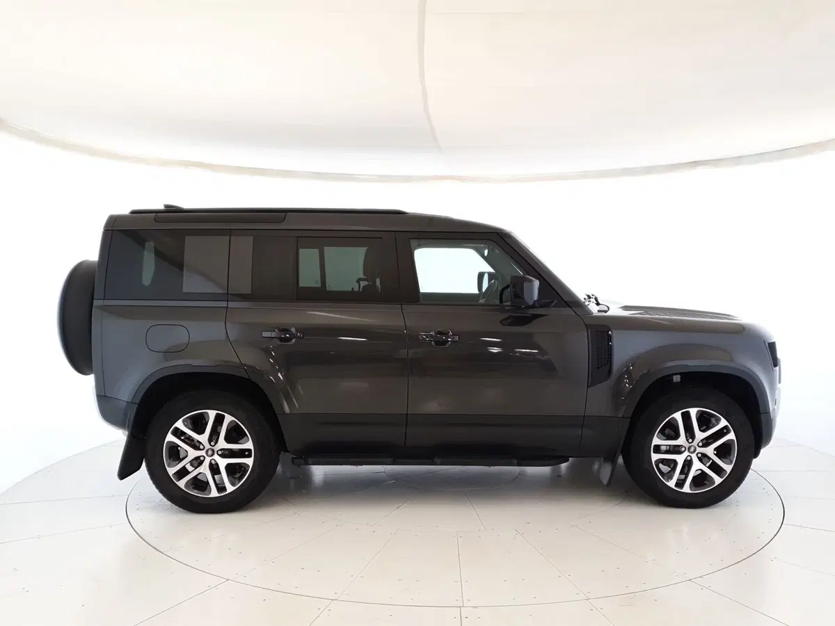 Land Rover Defender usata a Monza e Brianza (6)
