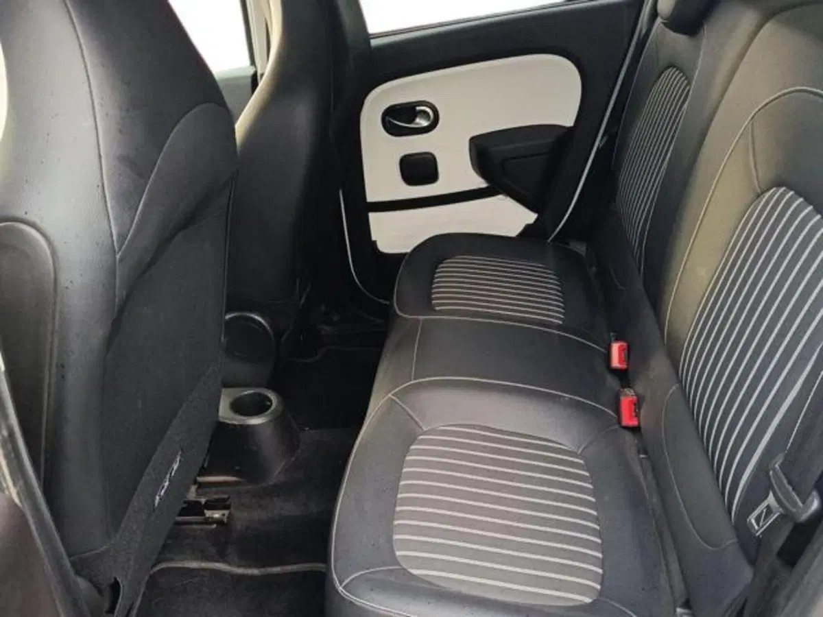 Renault Twingo usata a Sassari (10)