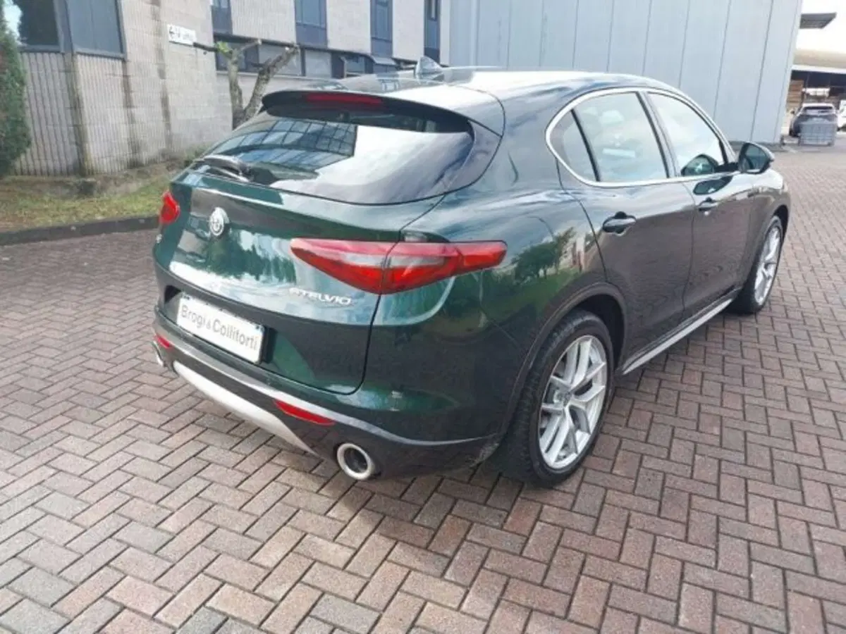 Alfa Romeo Stelvio usata a Firenze (6)