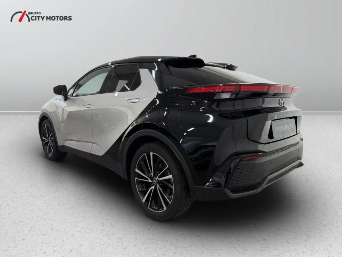Toyota Toyota C-HR usata a Monza e Brianza (5)