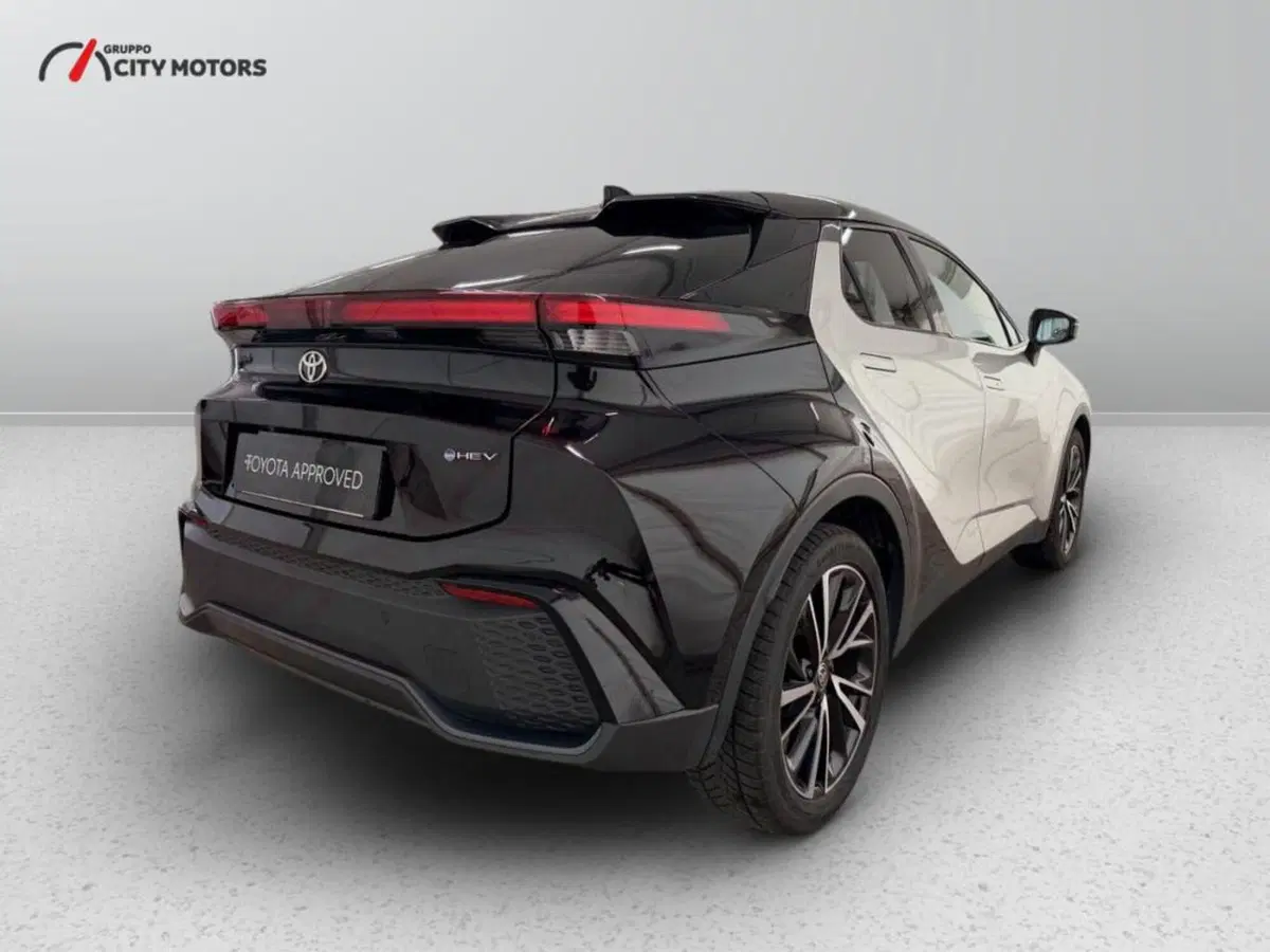 Toyota Toyota C-HR usata a Monza e Brianza (7)