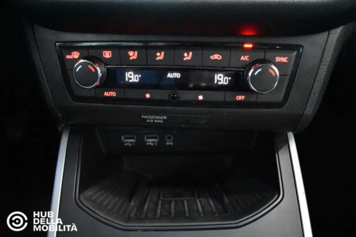 SEAT Arona usata a Perugia (13)