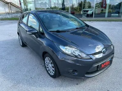 Ford Fiesta 1.4 5 porte Bz.- GPL Titanium del 2010 usata a Beinette