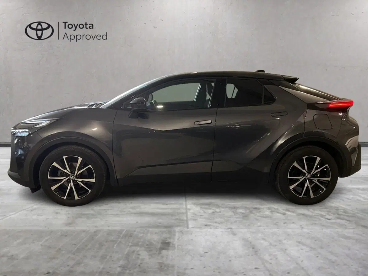 Toyota Toyota C-HR usata a Genova (2)