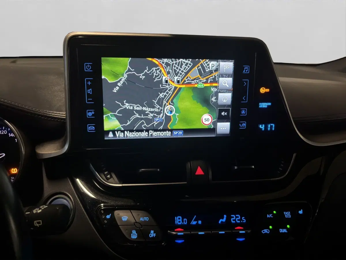 Toyota Toyota C-HR usata a Genova (15)