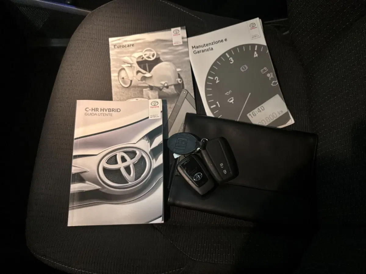 Toyota Toyota C-HR usata a Genova (20)