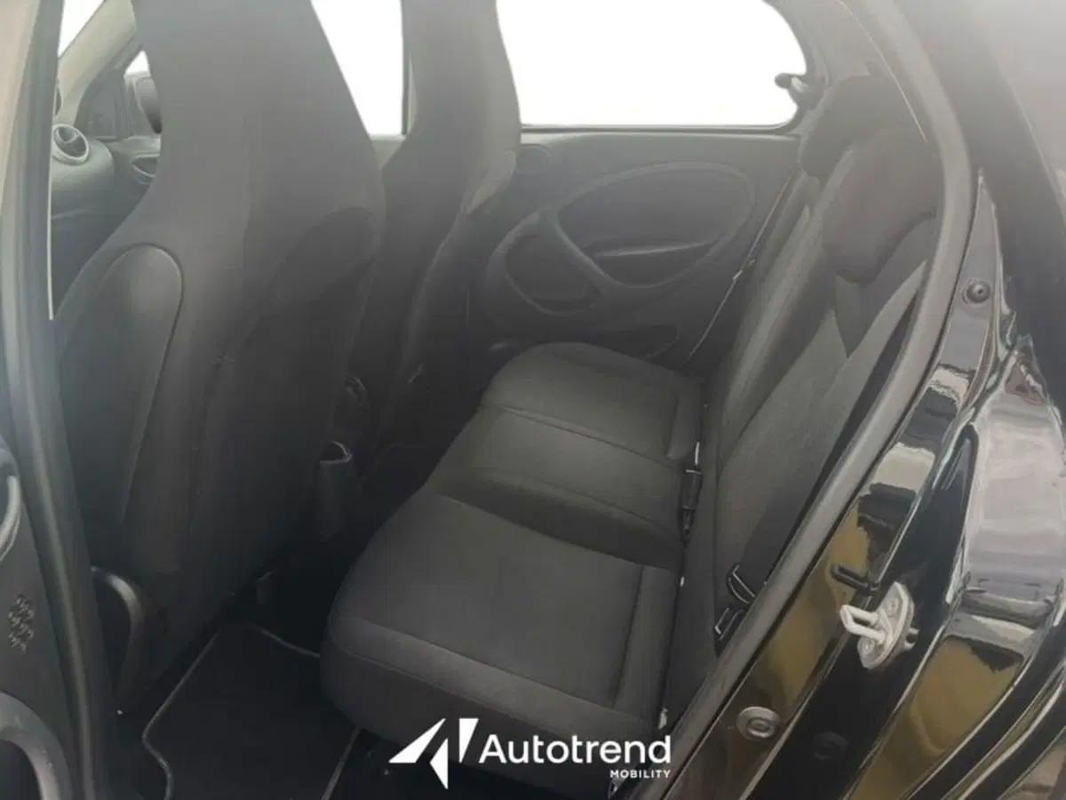 smart forfour usata a Lecce (16)