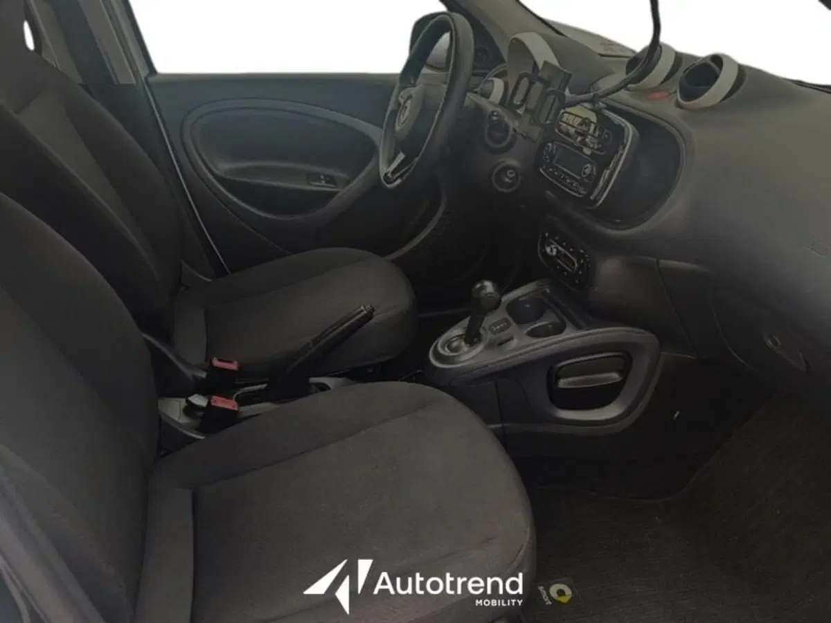 smart forfour usata a Lecce (8)