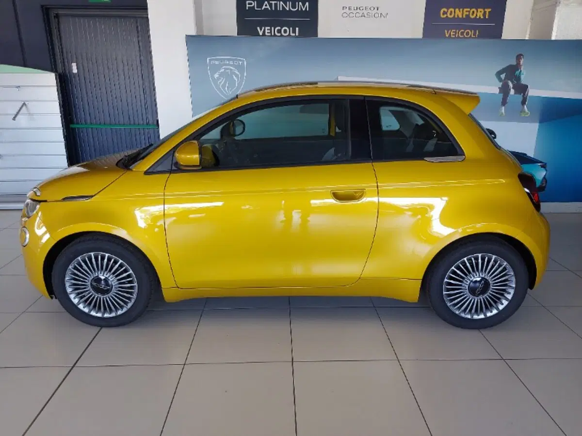 Fiat 500 nuova a Pordenone (4)
