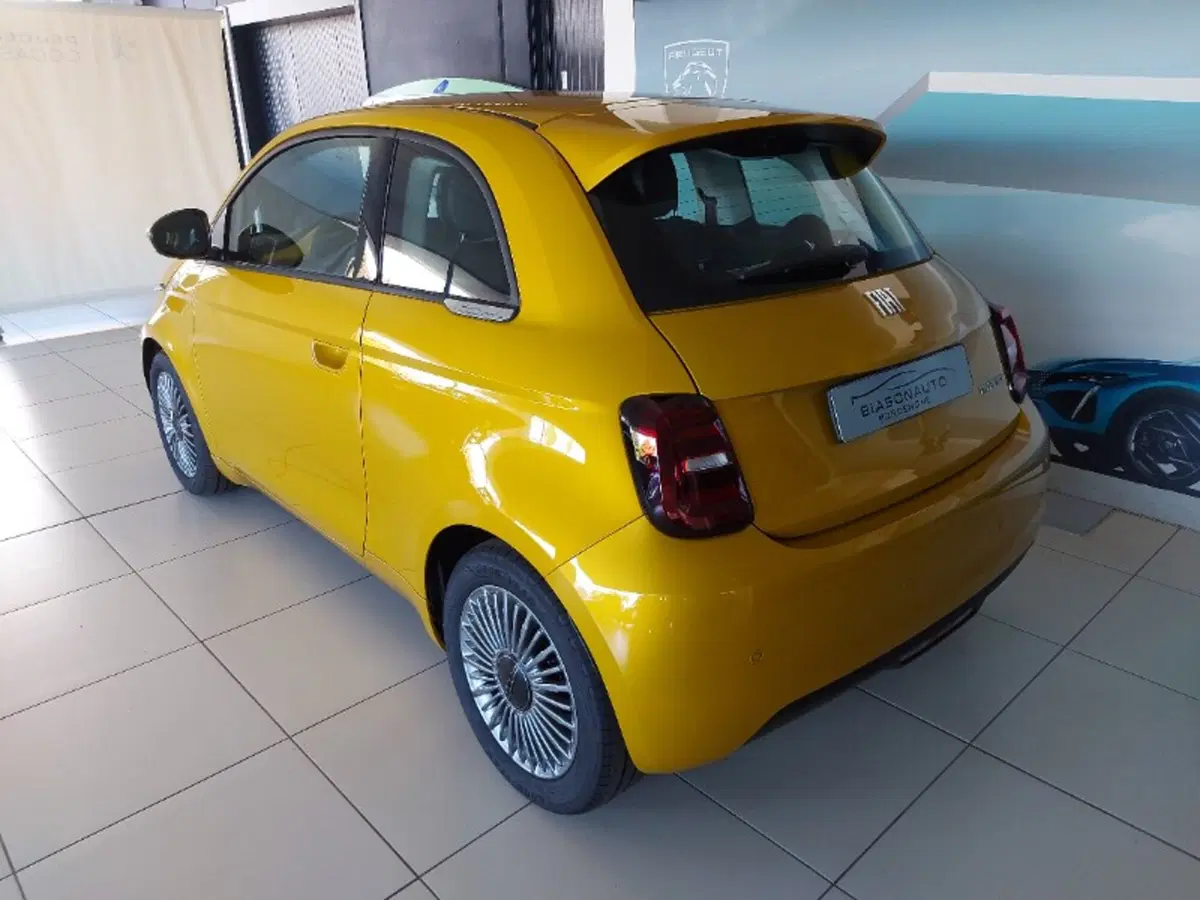 Fiat 500 nuova a Pordenone (5)
