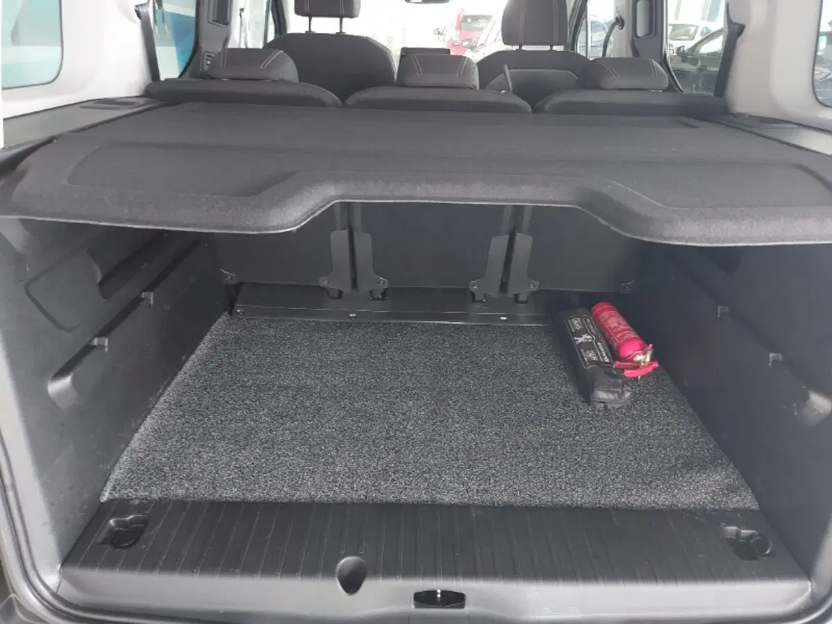 Peugeot Rifter usata a Pordenone (16)