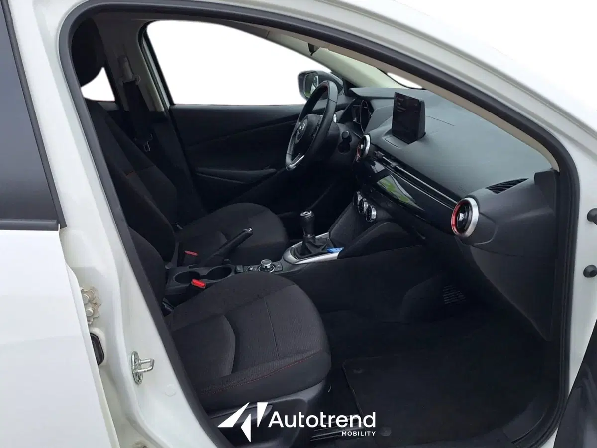 Mazda Mazda2 usata a Bari (7)
