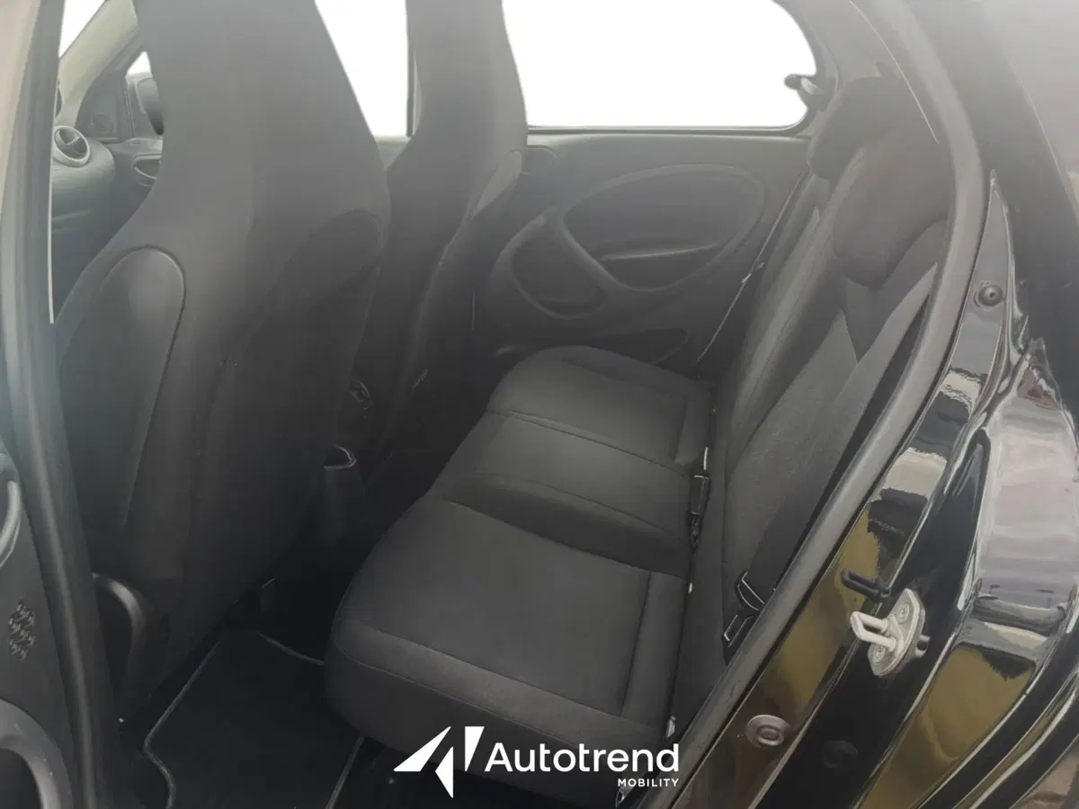 smart forfour usata a Bari (16)