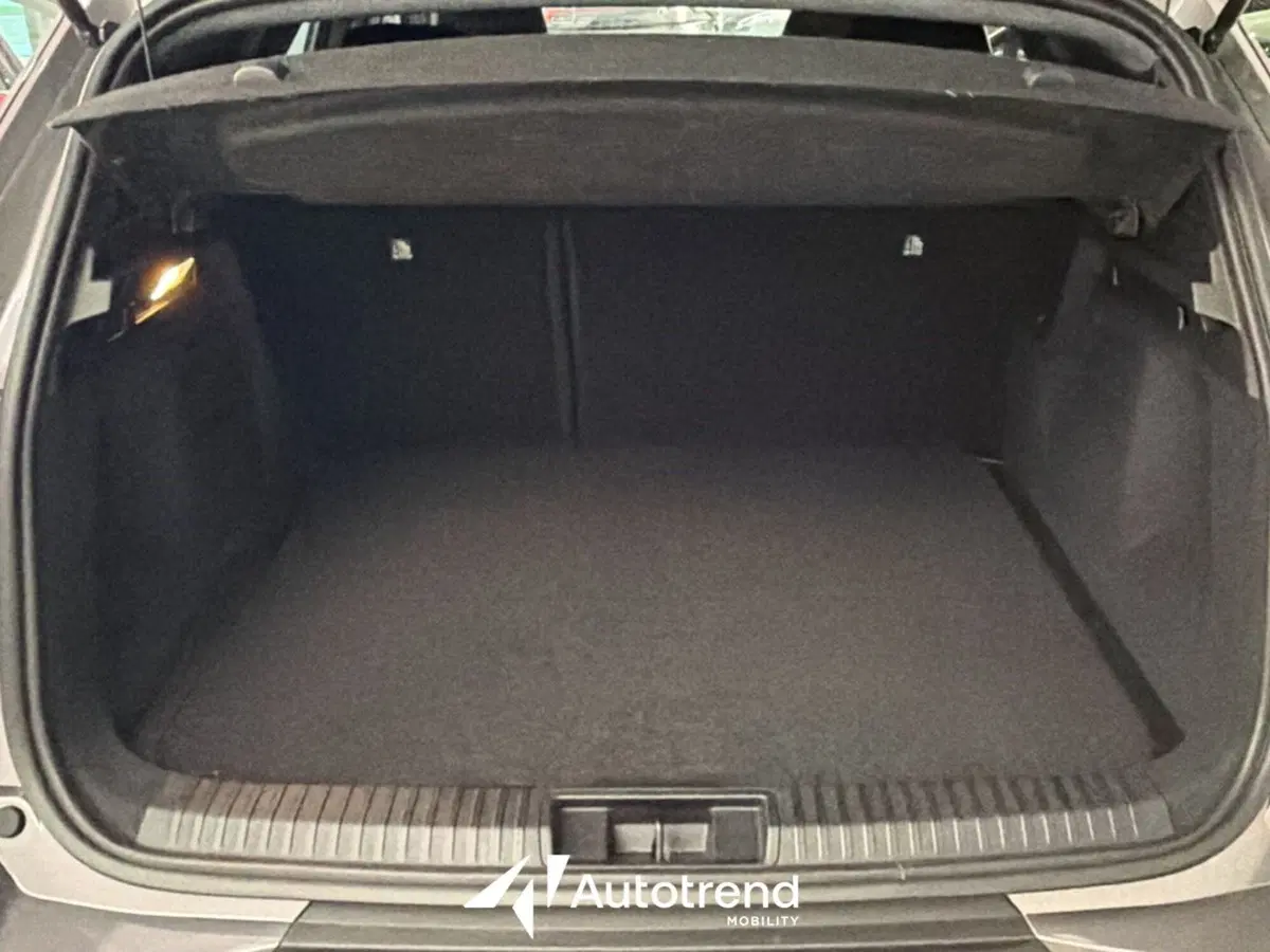 Mitsubishi Grandis nuova a Bari (11)