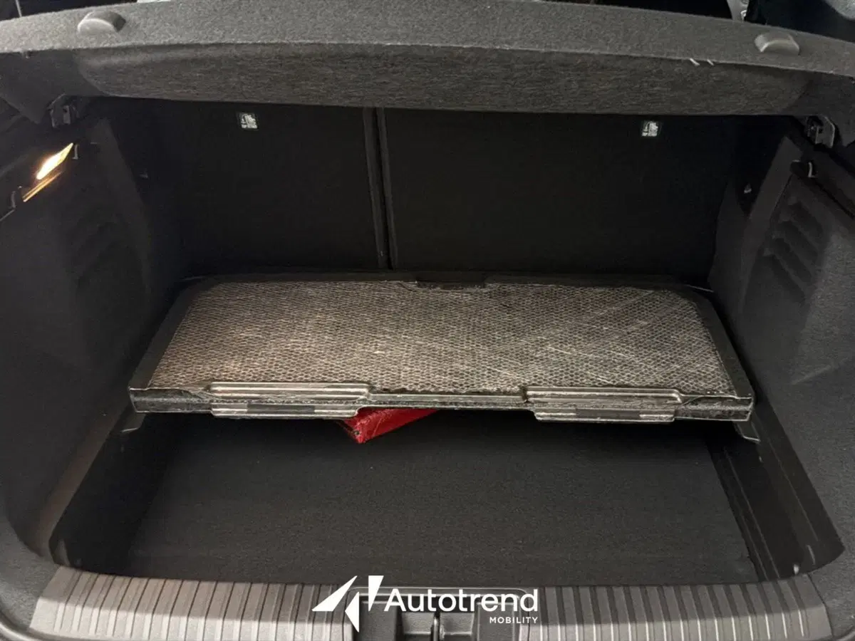 Mitsubishi Grandis nuova a Bari (12)