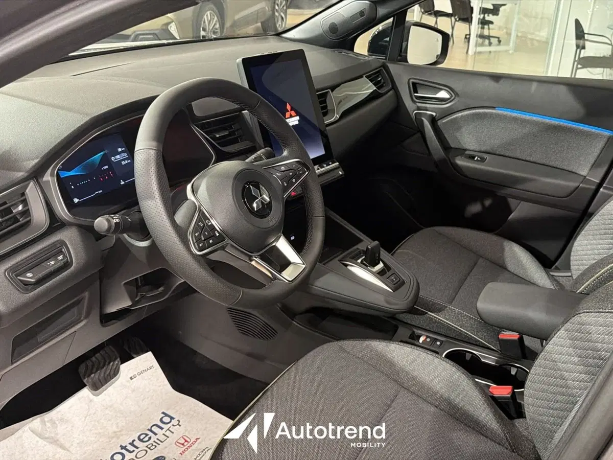 Mitsubishi Grandis nuova a Bari (18)