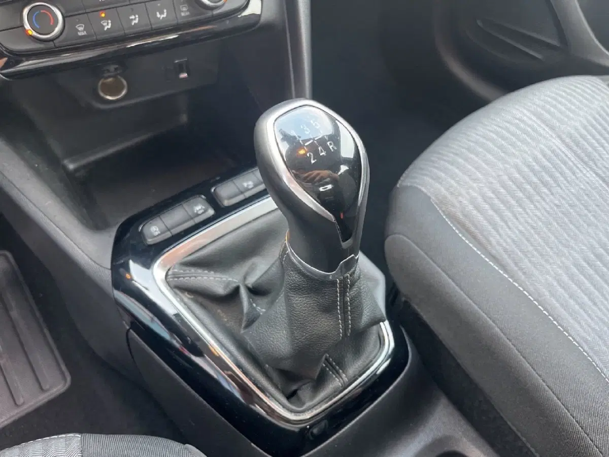 Opel Corsa usata a Torino (13)
