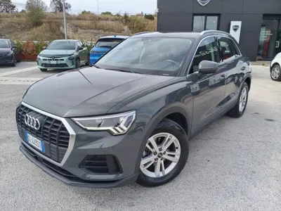 Audi Q3 35 2.0 tdi Business Advanced s-tronic del 2022 usata a Matera