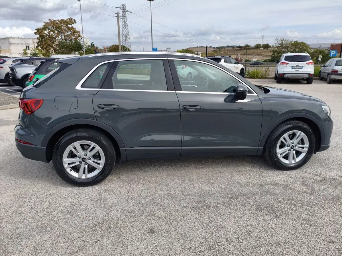 Audi Q3 usata a Matera (6)